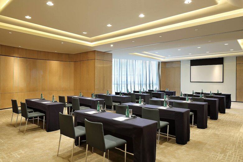 Sheraton Grand Hangzhou Binjiang Hotel