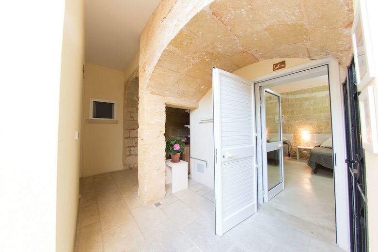 Capperi Bed & Breakfast & Apartments