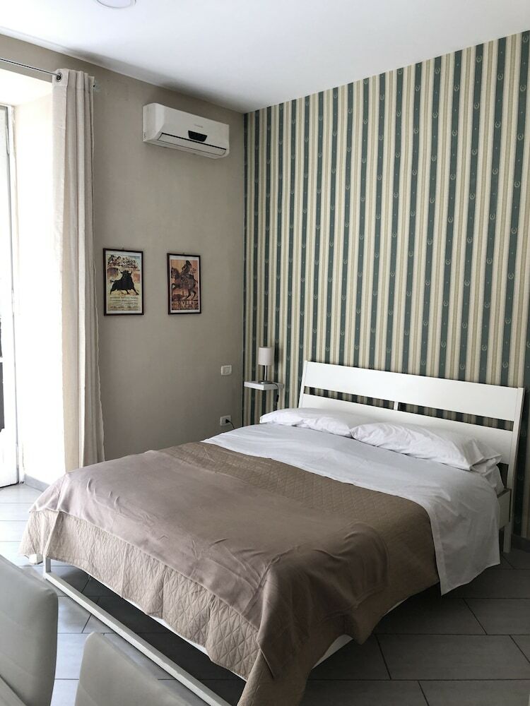 B&B 248