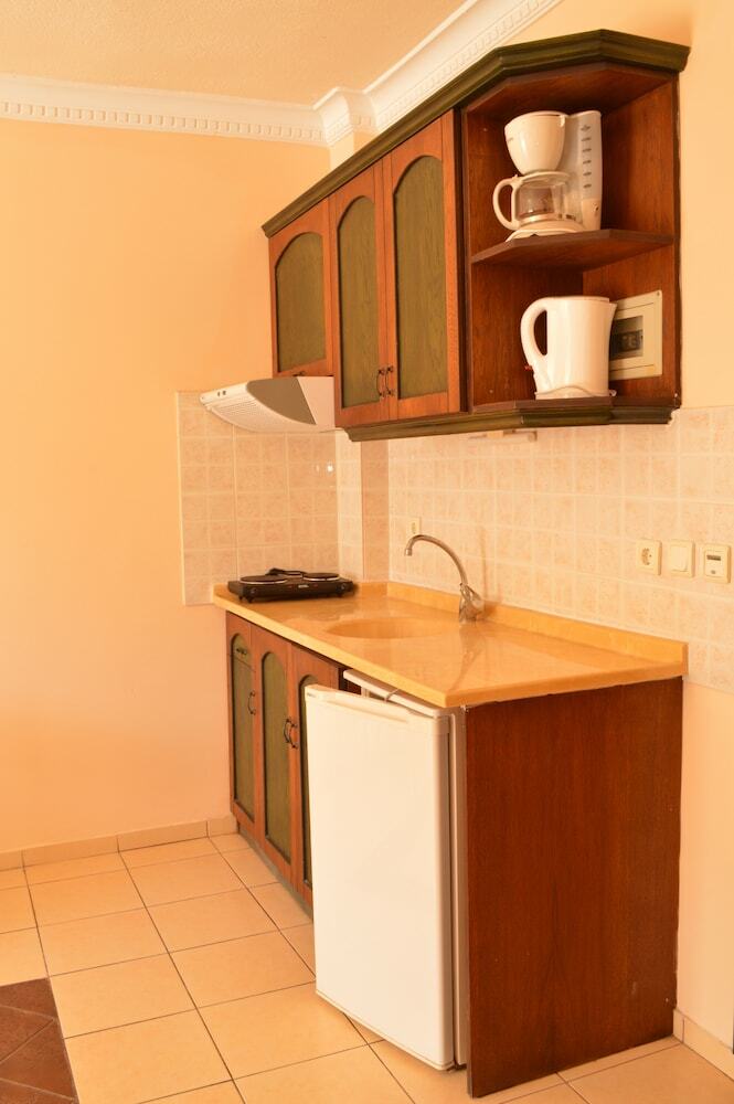 Isla Apartments