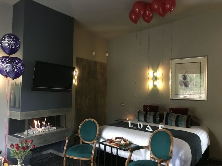 Hotel Spa Suites At Raven