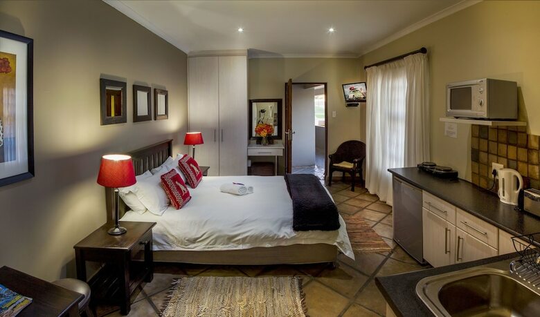 Bed & Breakfast Lalapanzi Guest Lodge