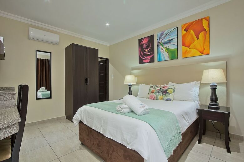 Hotel Gecko Inn Guest House