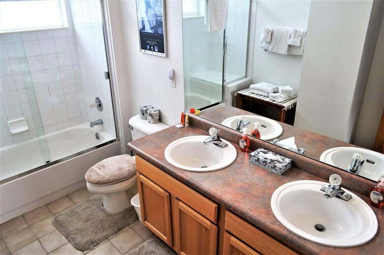 Forest Park 3 Bed 4 Bath Townhome