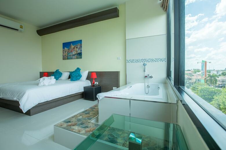 The Rich Hotel Ubonrachatani