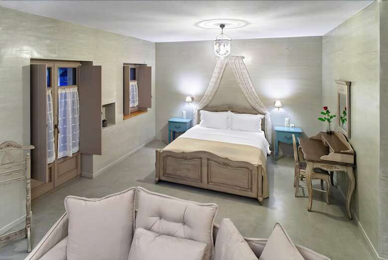 Hotel Haones Suites