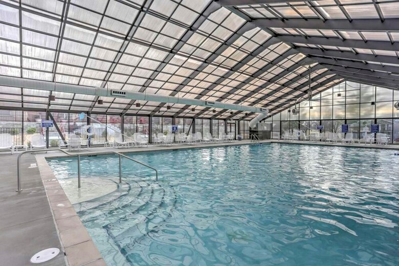 King Condo At Holiday Hills