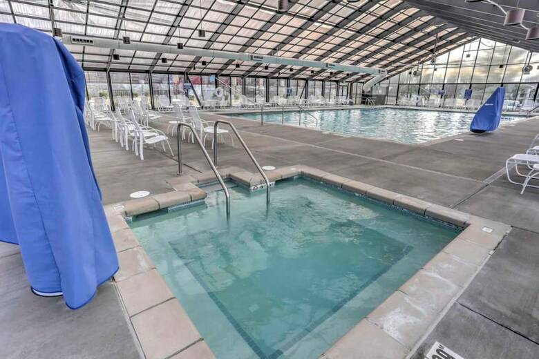 King Condo At Holiday Hills
