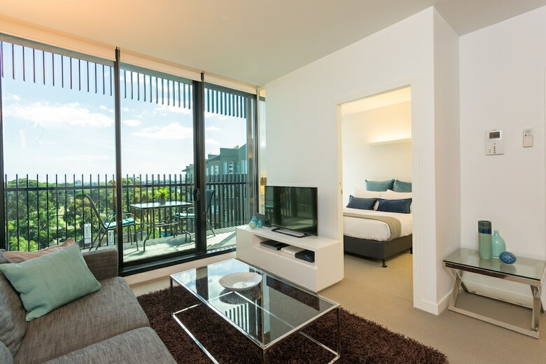 Wyndel Apartments St Kilda Views