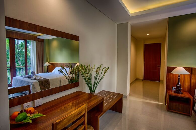 Villa River Sakti Resort