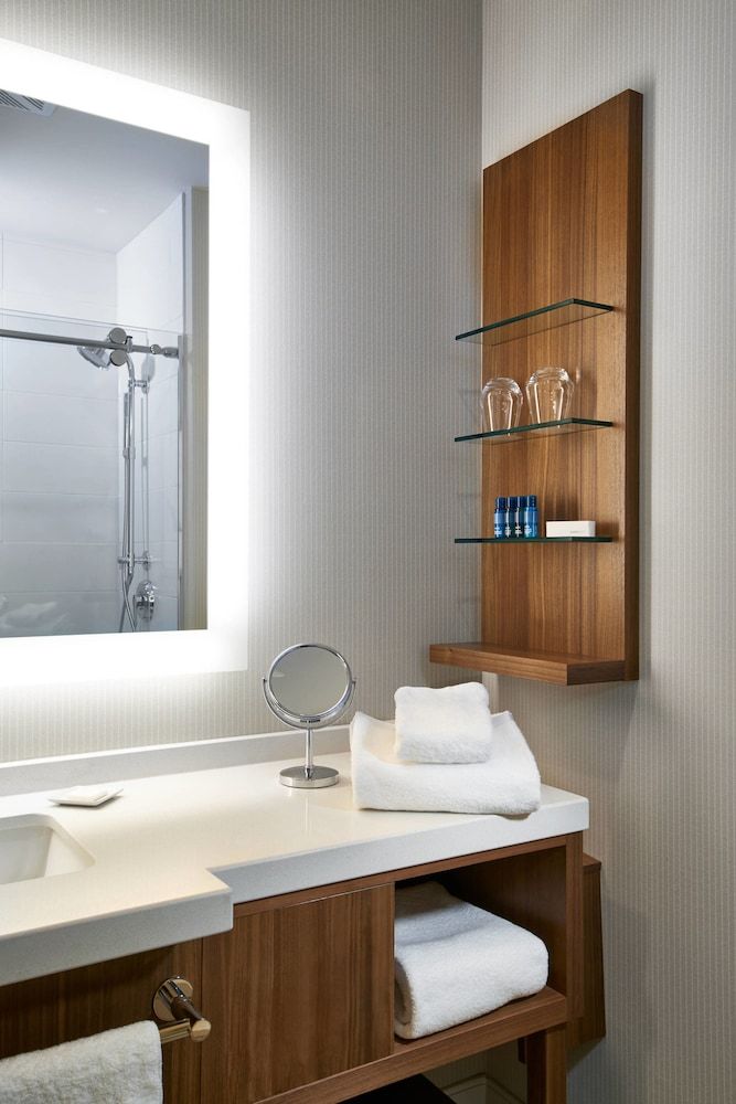 Delta Hotels By Marriott Dartmouth