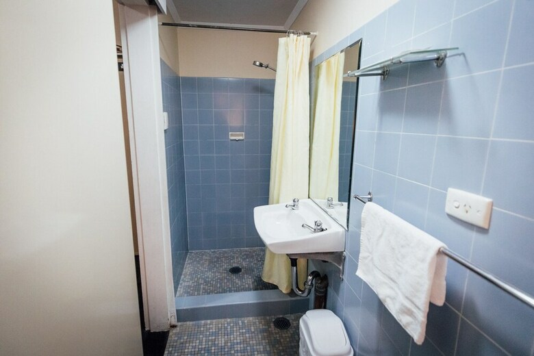 Hotel Shortland Budget Accommodation