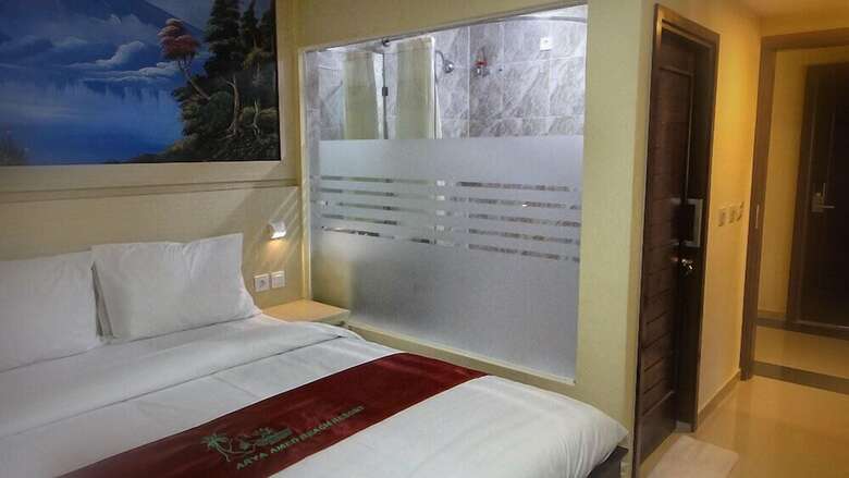 The Arya Hotel