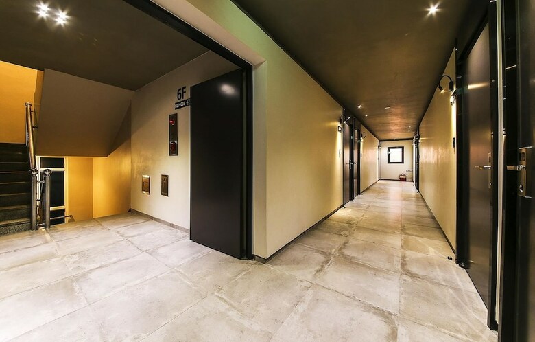 Neue Hotel