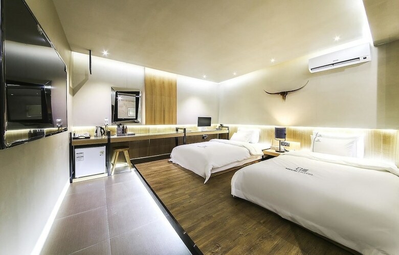 Neue Hotel