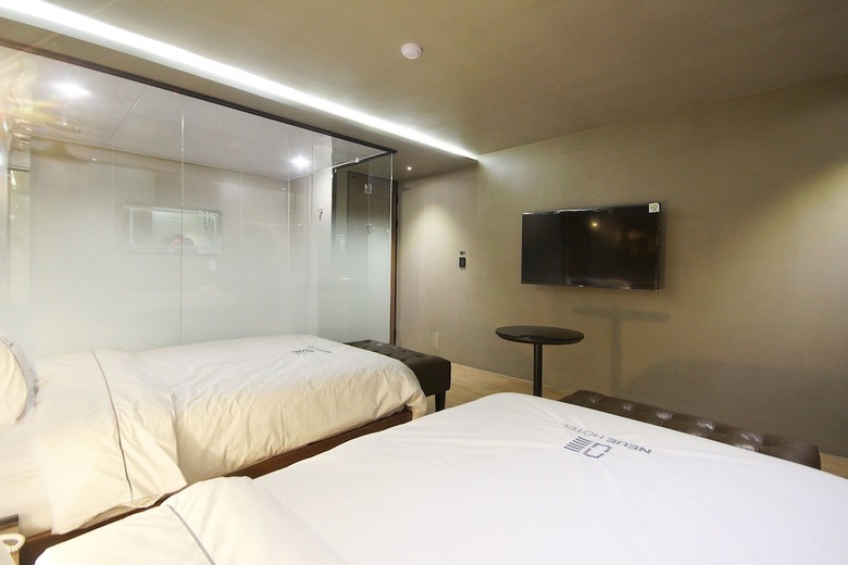 Neue Hotel