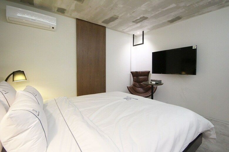 Neue Hotel