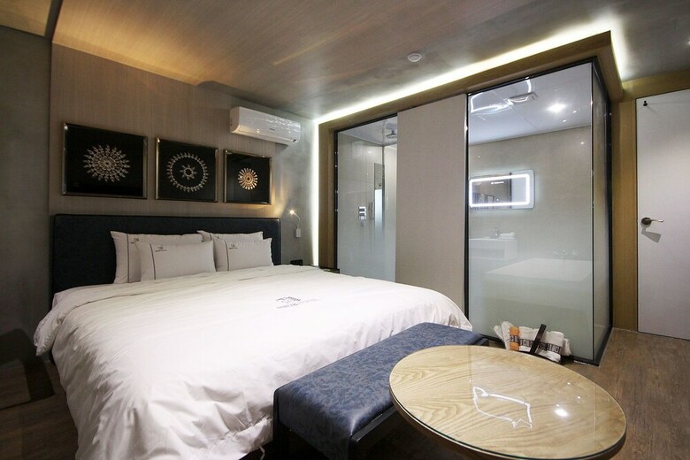 Neue Hotel