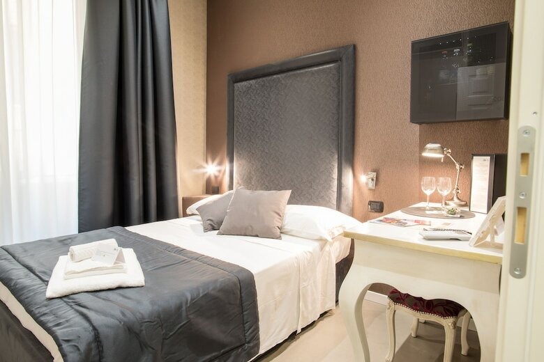 Hotel Roma 2b