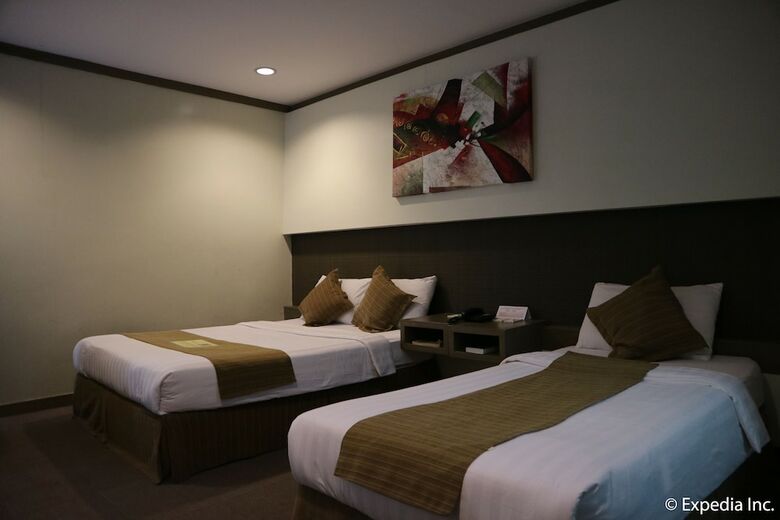 Magallanes Square Hotel