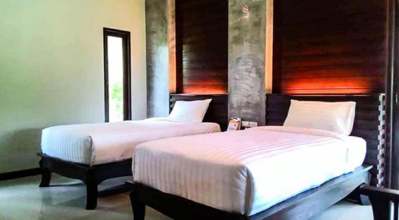 Victoria Cliff Hotel & Resort
