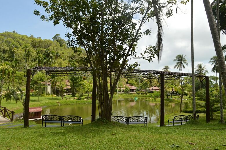 Victoria Cliff Hotel & Resort