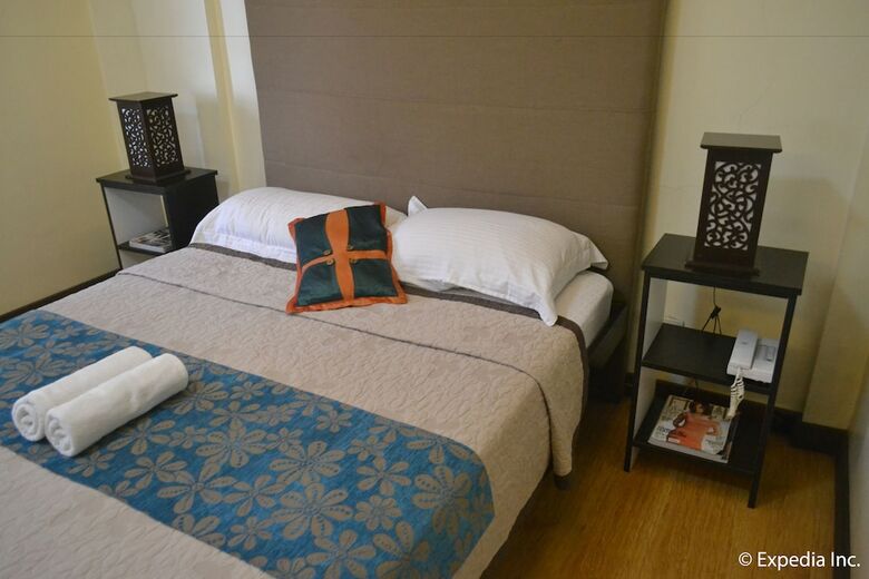 Hotel Twin Pines Suites