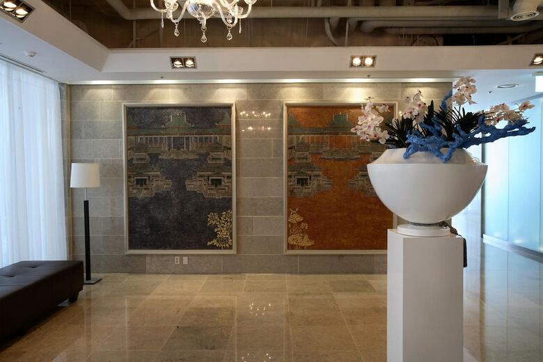 Namdaemun Hotel & Suite