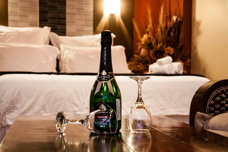 Hotel Glen Lodge & Tours