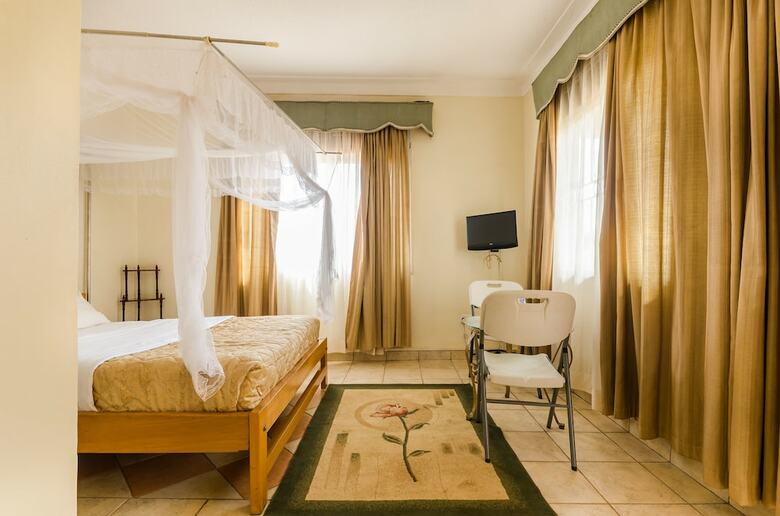 Victoria Travel Hotel