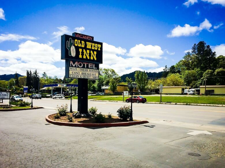 Hotel The Old West Inn