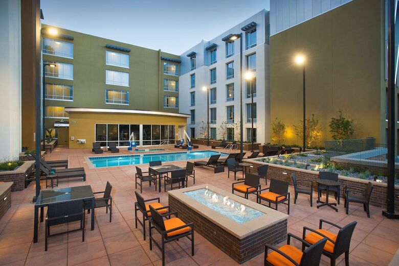 Hotel Hilton Garden Inn Burbank Downtown, Ca