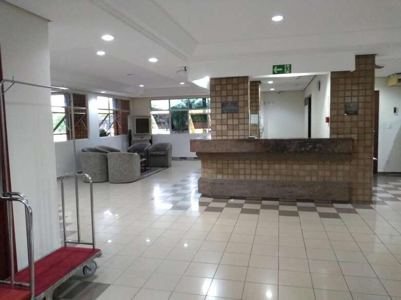 Victoria Plaza Hotel