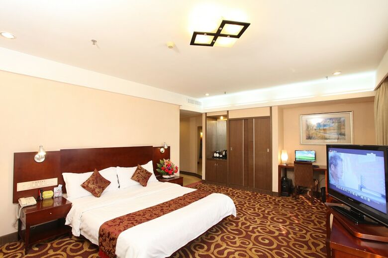 Xinhua Hotel