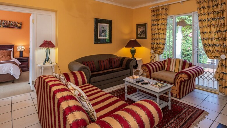 Hotel Brown Jug Guest House