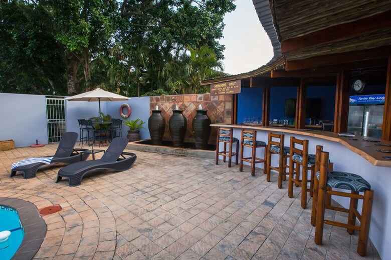 Bed & Breakfast Turtle Bay Lodge
