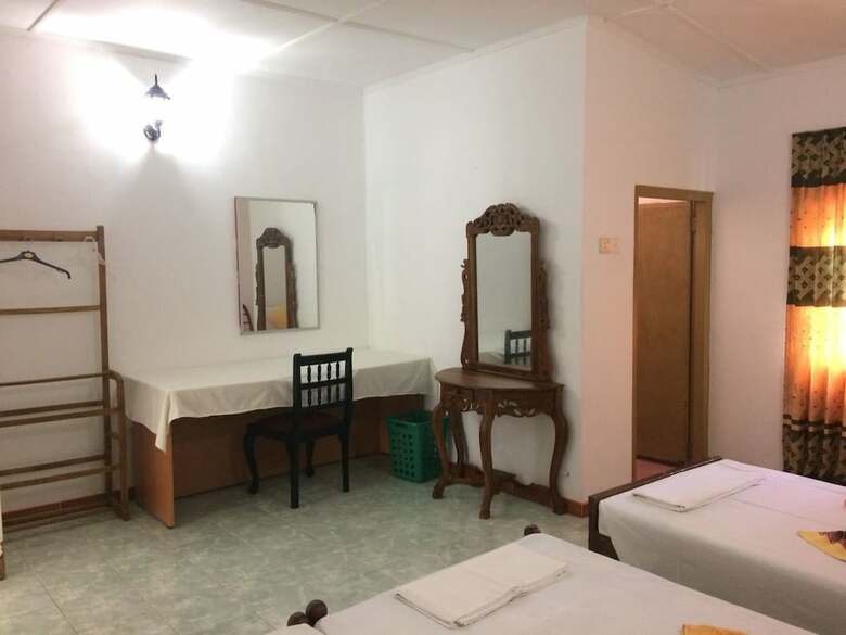 Hotel White Villa