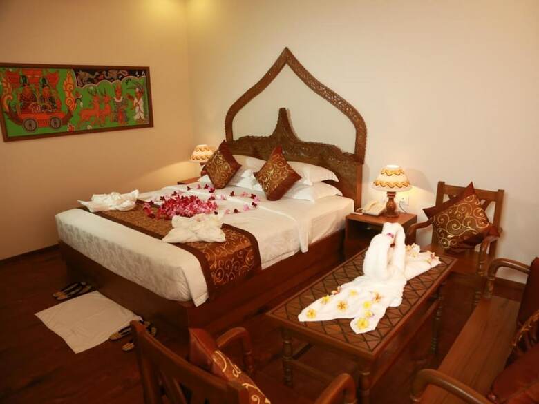 Gracious Bagan Hotel