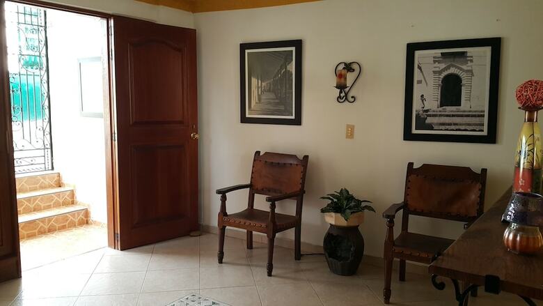 Hotel La Casa Amarela