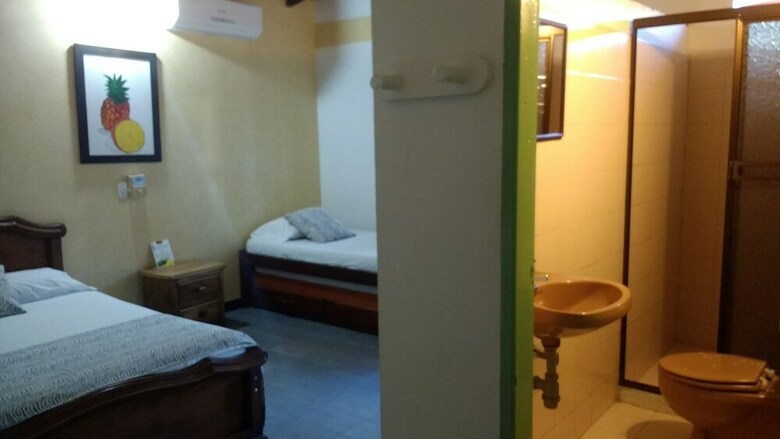 Hotel La Casa Amarela