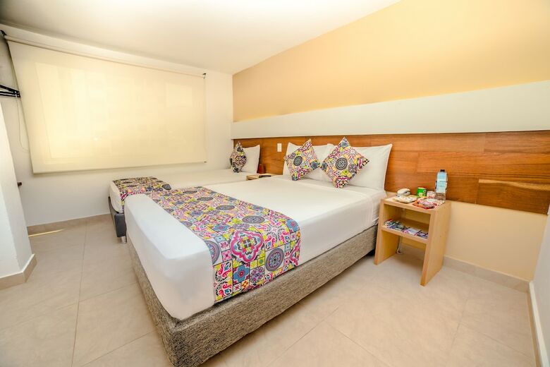 Hotel Portobahia