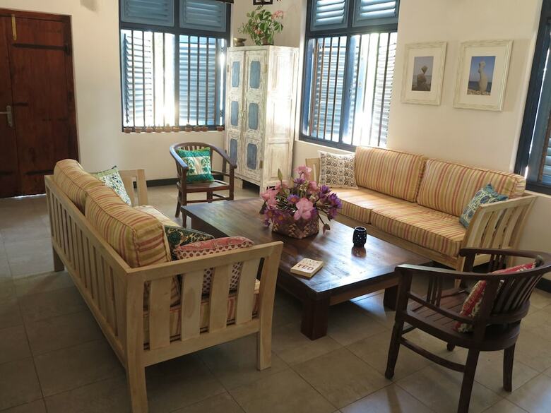 Hotel Esperanza Beach