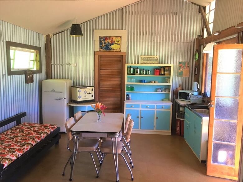 Mango Tree Cottage And Fig Tree Retro Studio