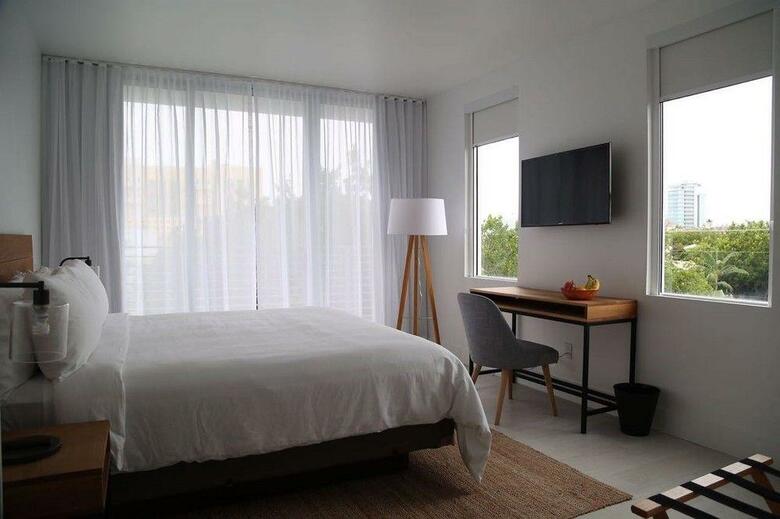 Urbanica The Meridian Hotel