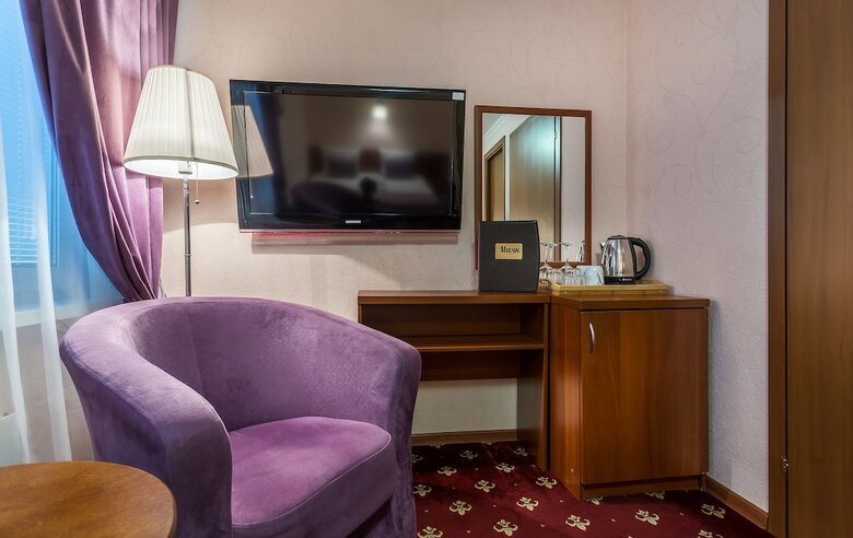 Mayak Hotel