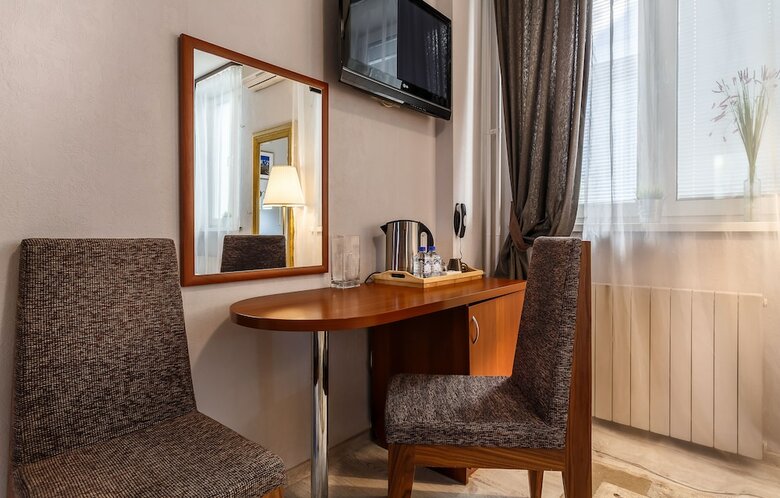 Mayak Hotel