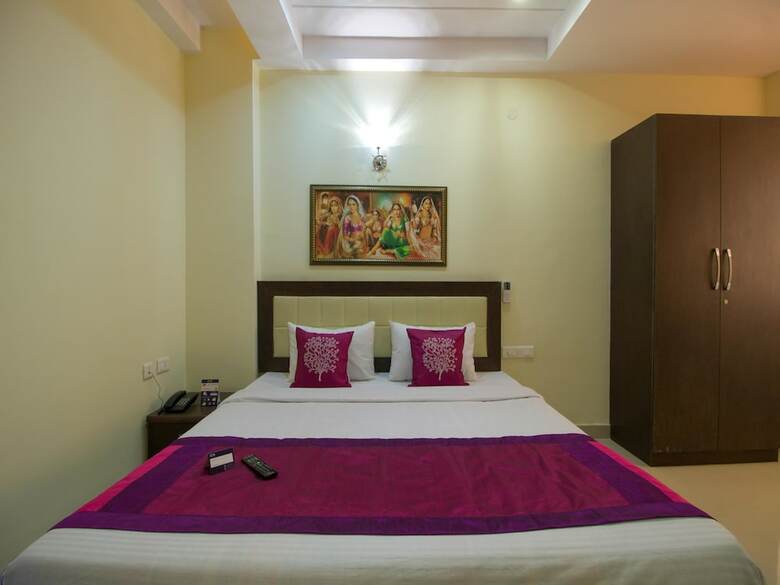Oyo 3787 9 Star Hotel