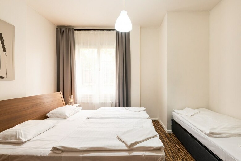 Na Zborenci Apartments