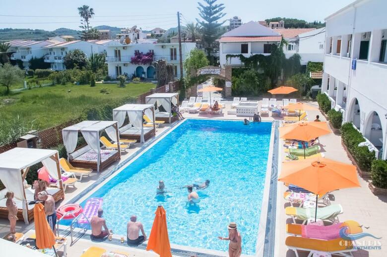Aparthotel Chandris Apartments