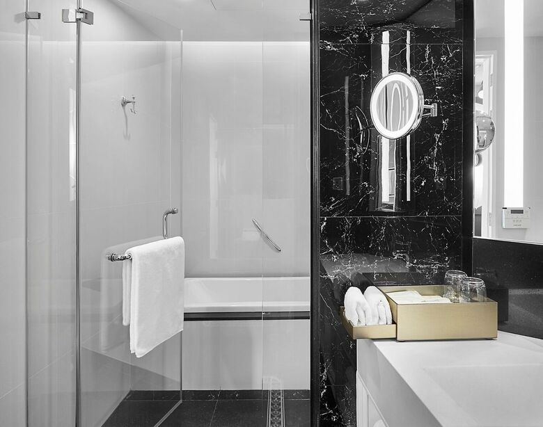 Hotel Grande Centre Point Sukhumvit 55